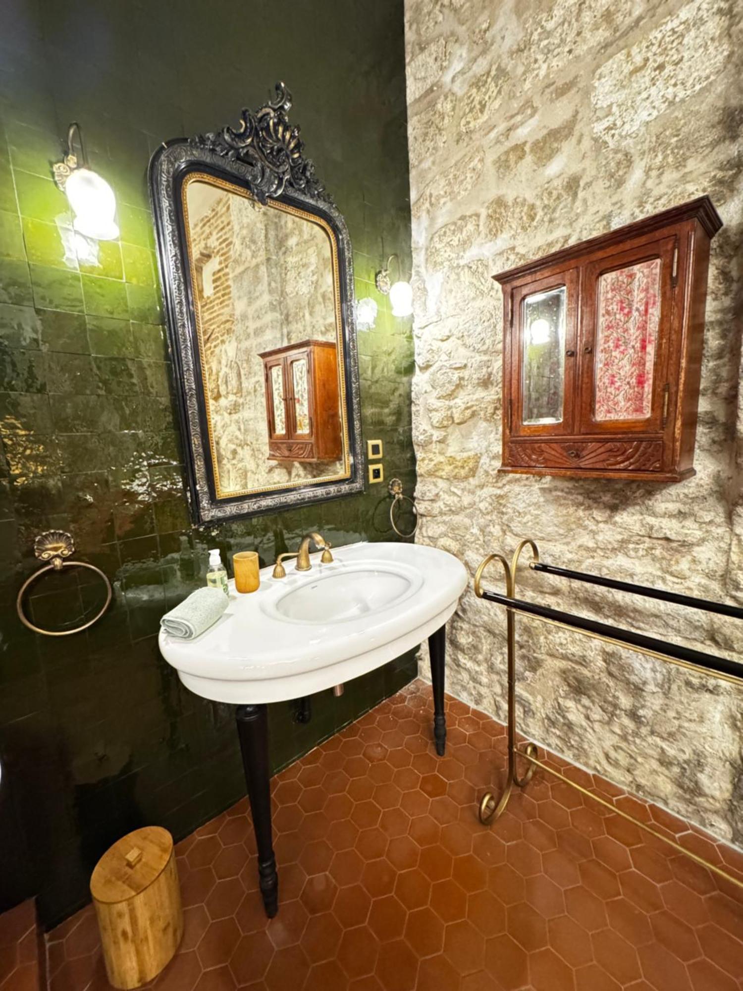 Apartamento L'Heure Bleue - Charme Et Histoire Au Coeur D'Aviñón Exterior foto